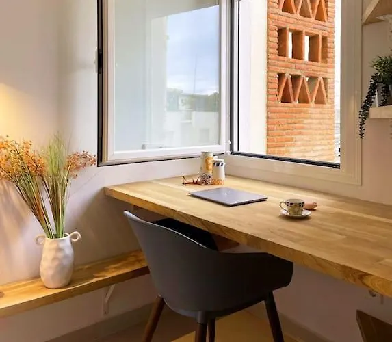 Stylish Modern Unbeatable Location